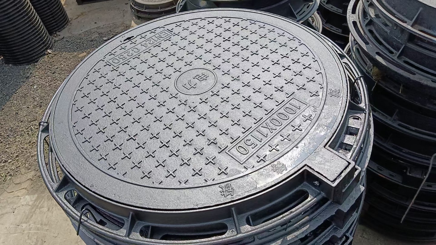 铸铁井盖
