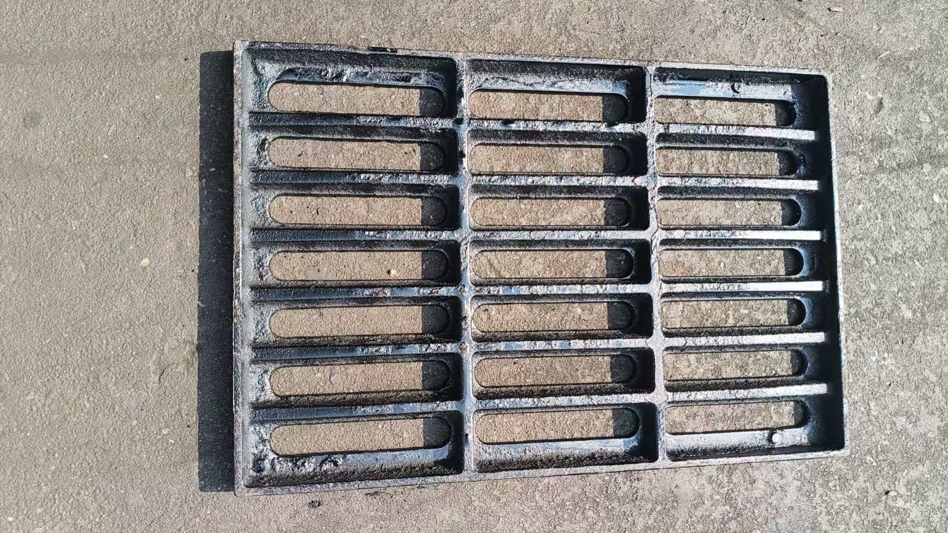 球墨铸铁沟盖板