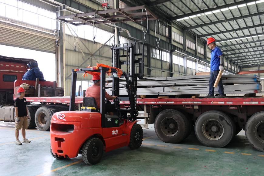 广东不锈钢井盖厂家