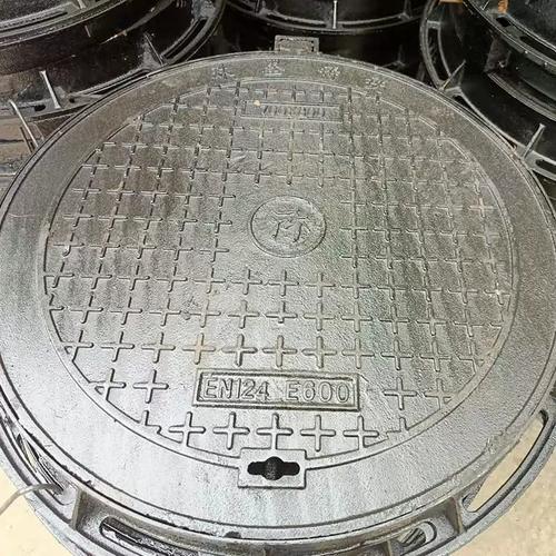 广东重投井盖E600与D400区别详解｜场景适配及选型指南