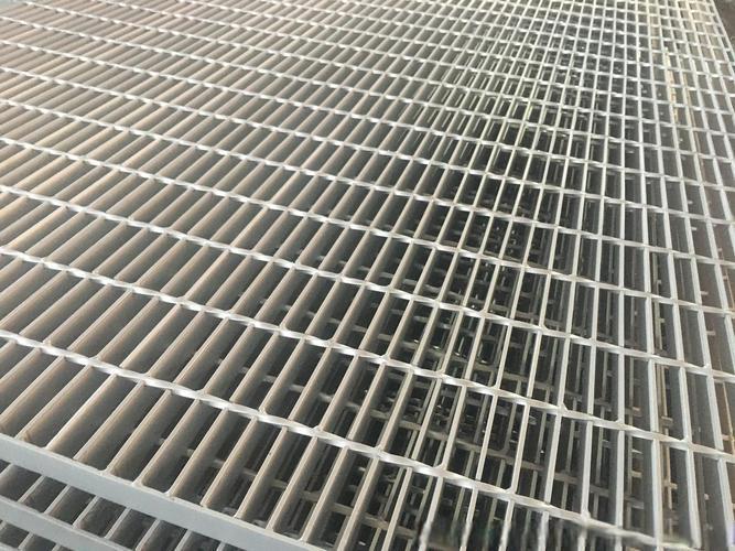 深圳镀锌钢格栅
