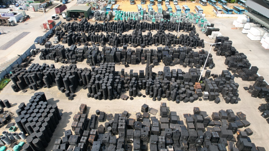 广东重投井盖厂家_铸铁/不锈钢/树脂井盖_钢格栅定制-重投井盖