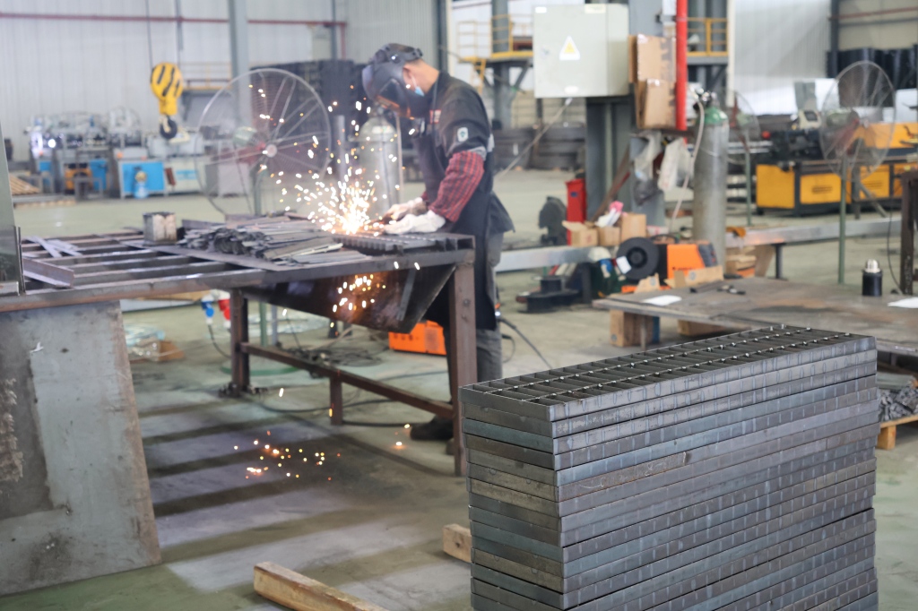 广东不锈钢井盖十大品牌——广东重投法斯特，不锈钢井盖领军品牌