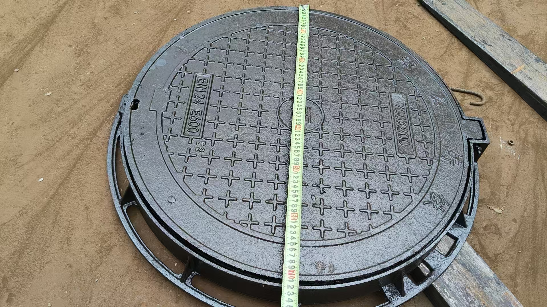 700*800球墨铸铁圆井