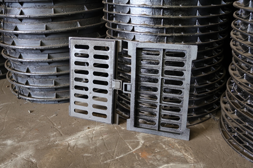 优质铸铁定制井盖，适配多场景，耐用更省心