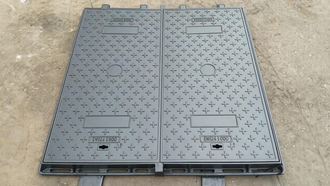 1200 * 1200球墨铸铁方井盖