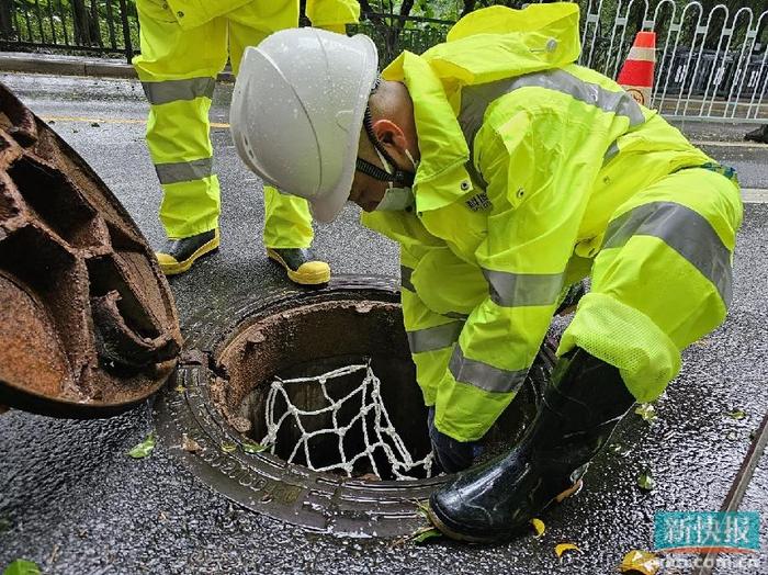 小井盖大民生，广州多地雨污管网井盖隐患亟待重视